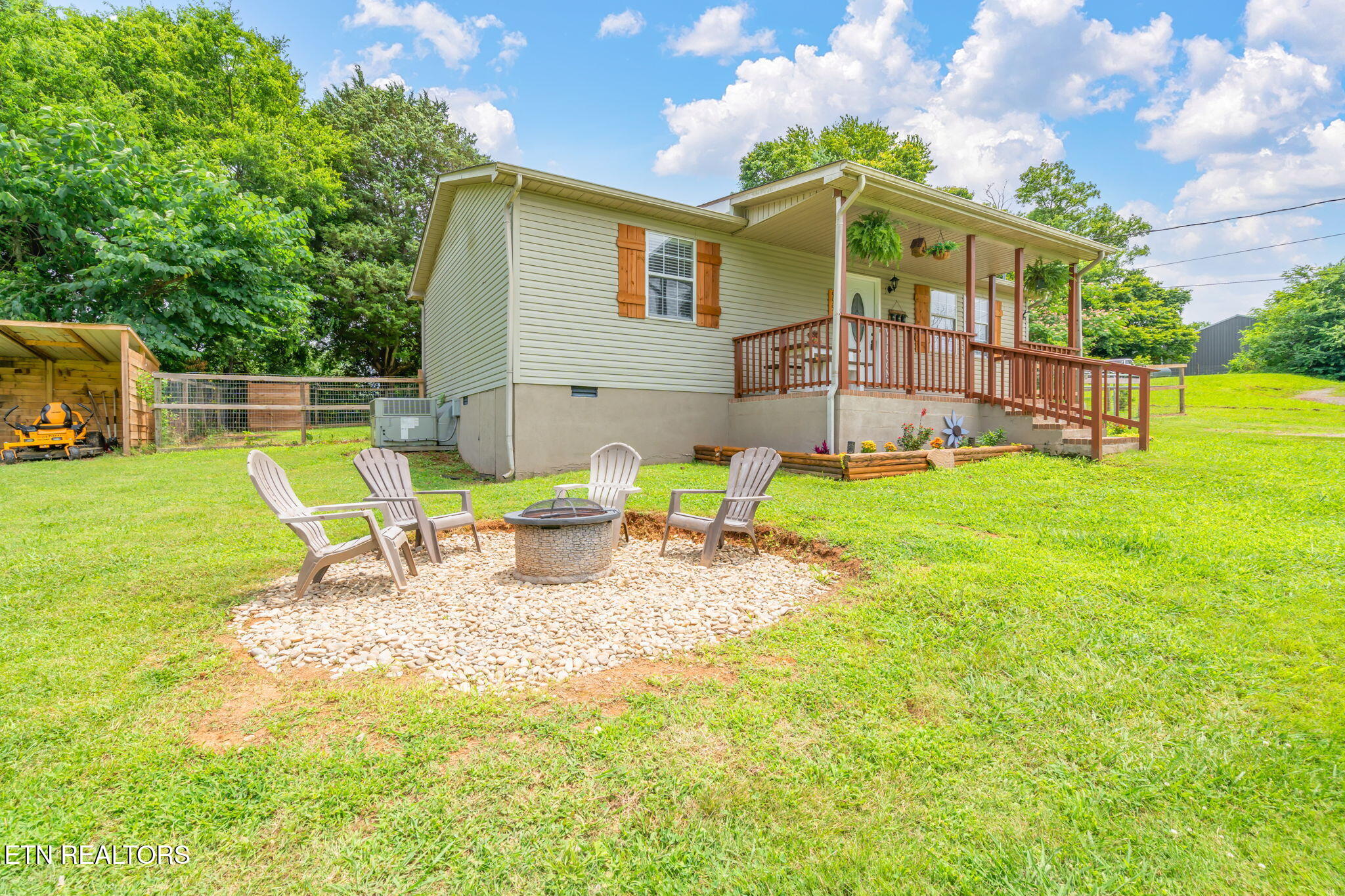 555 North Trigonia Road Greenback, TN 37742 - Photo 9 of 41 9-web-or-mls-555 N. Trigonia Road-10