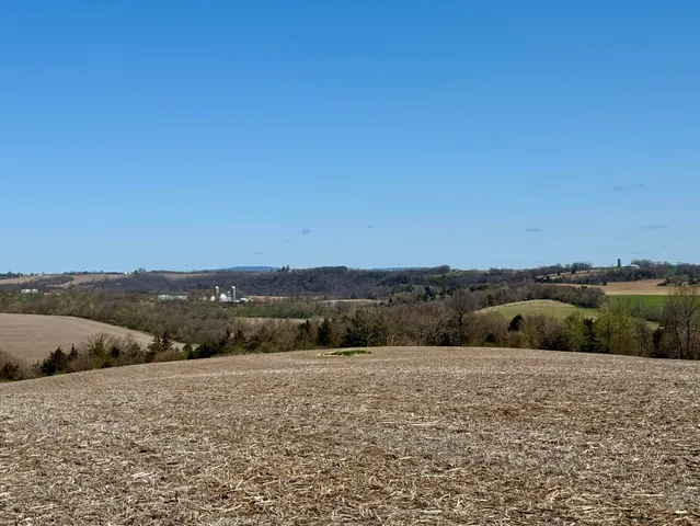 $1,200,000 | 3065 West Olson Street, Blanchardville, WI 53516