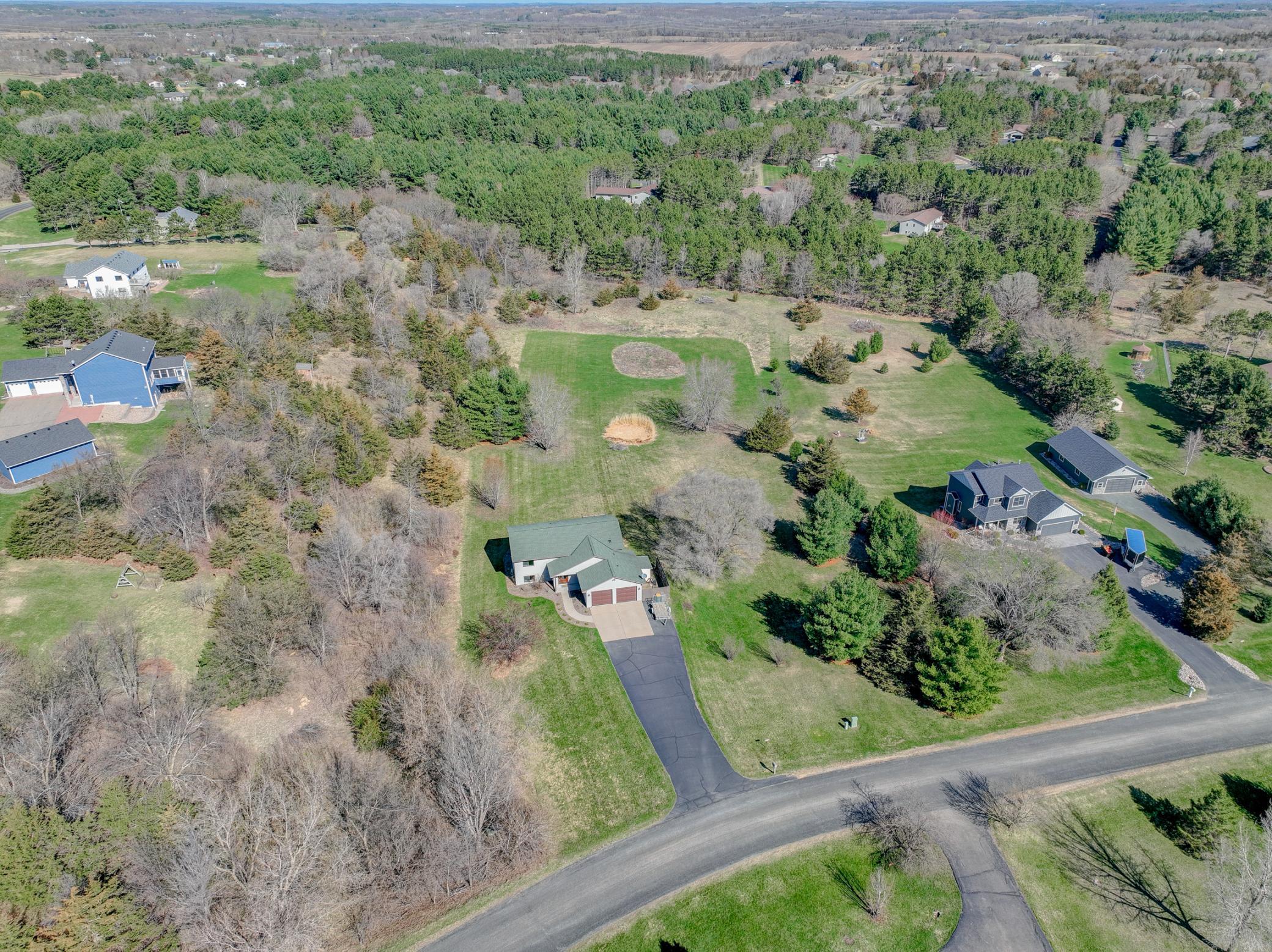 982 Drover Trail Hudson, WI 54016 - Photo 3 of 17