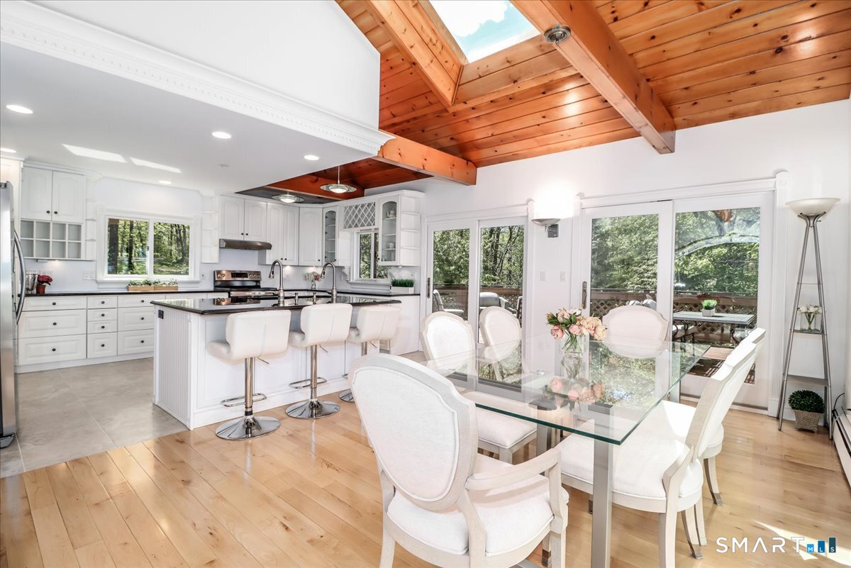 10 Hillcrest Court Ridgefield, CT 06877 - Photo 14 of 40