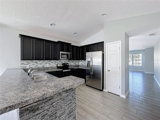 $2,200 | 469 Ogelthorpe Drive, Davenport, FL 33897