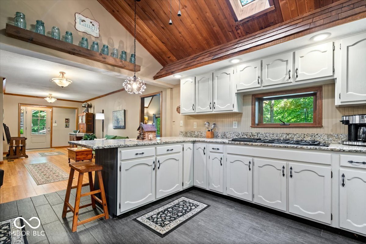 6975 Milhouse Road Indianapolis, IN 46221 - Photo 12 of 54