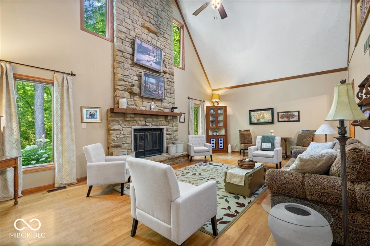 6975 Milhouse Road Indianapolis, IN 46221 - Photo 4 of 54