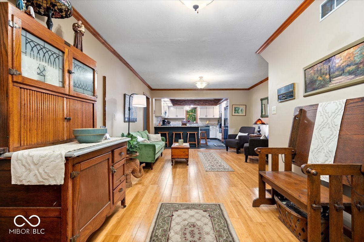 6975 Milhouse Road Indianapolis, IN 46221 - Photo 5 of 54