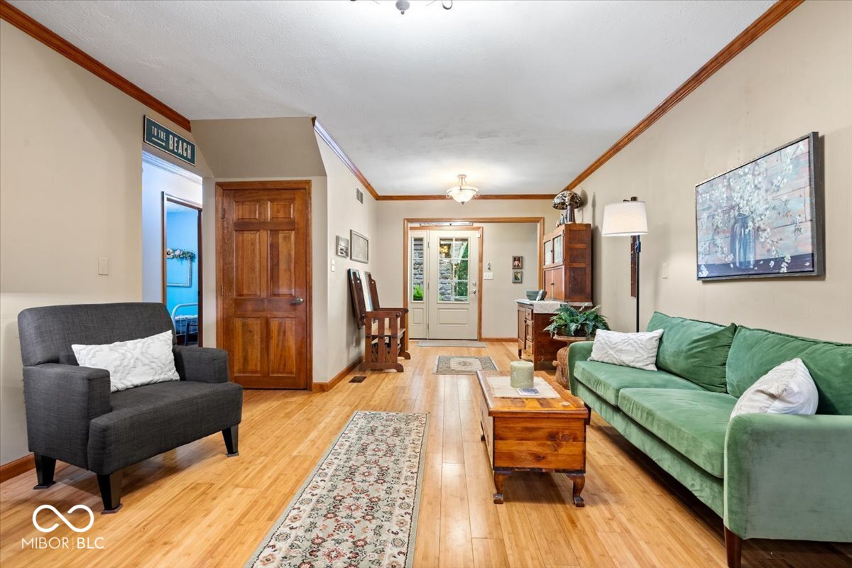 6975 Milhouse Road Indianapolis, IN 46221 - Photo 6 of 54