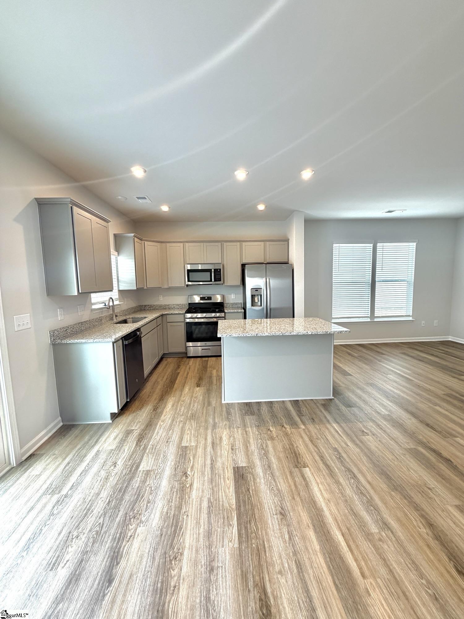 140 Randwick Lane Greer, SC 29651 - Photo 4 of 28