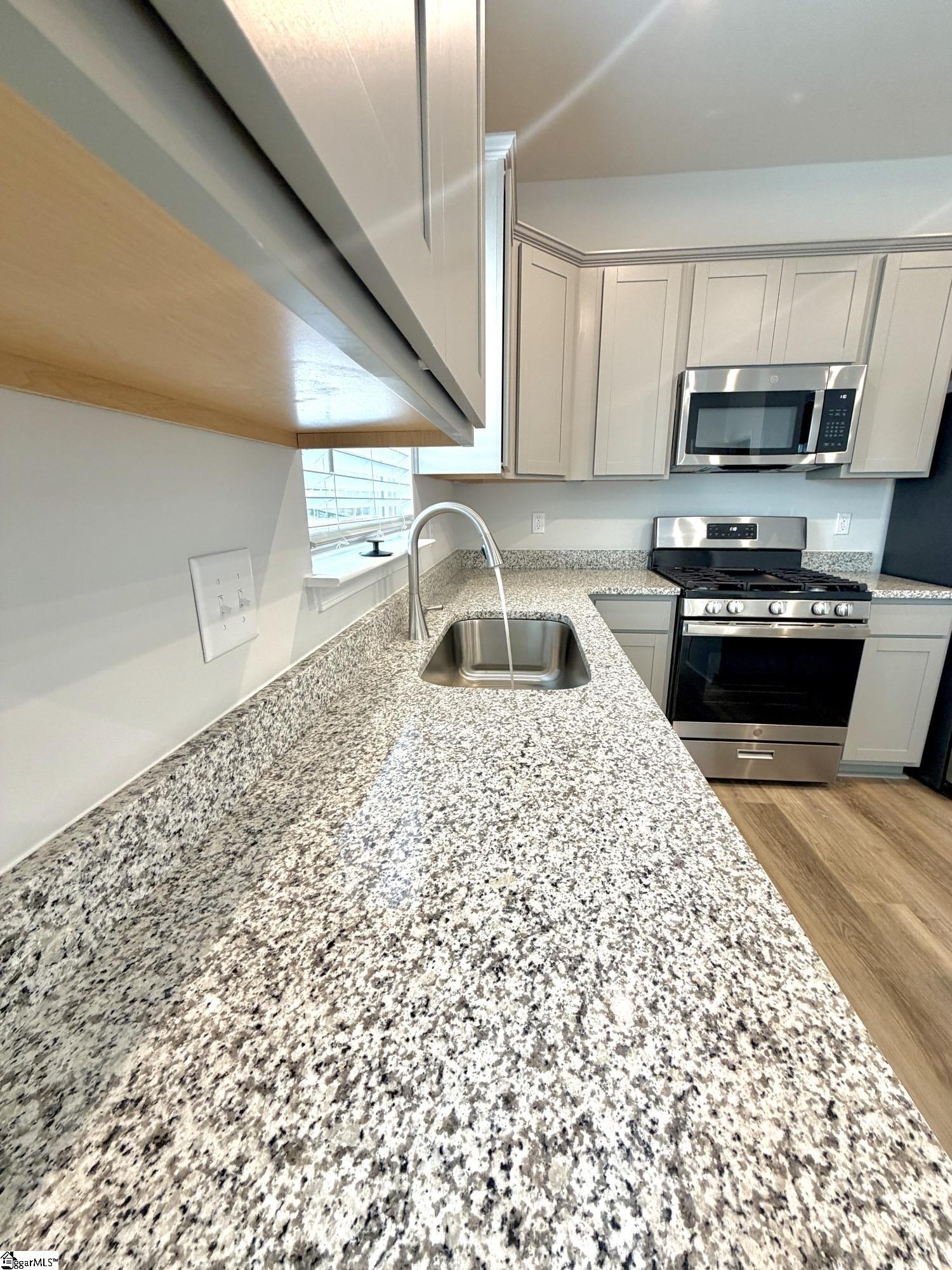 140 Randwick Lane Greer, SC 29651 - Photo 5 of 28