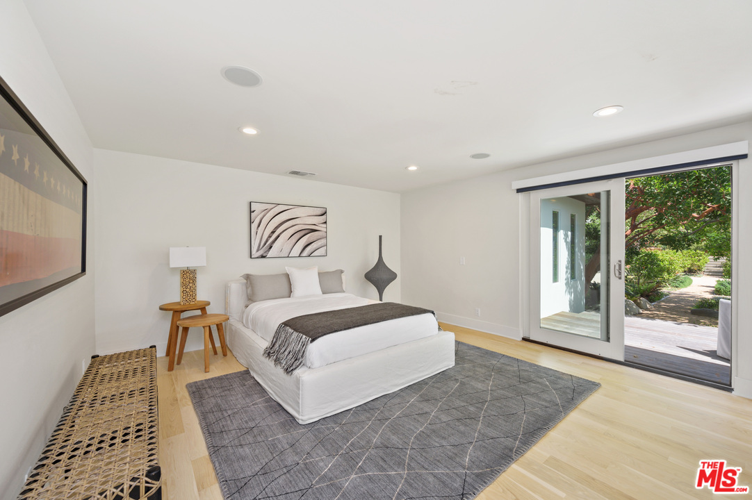 29803 Baden Place Malibu, CA 90265 - Photo 11 of 23