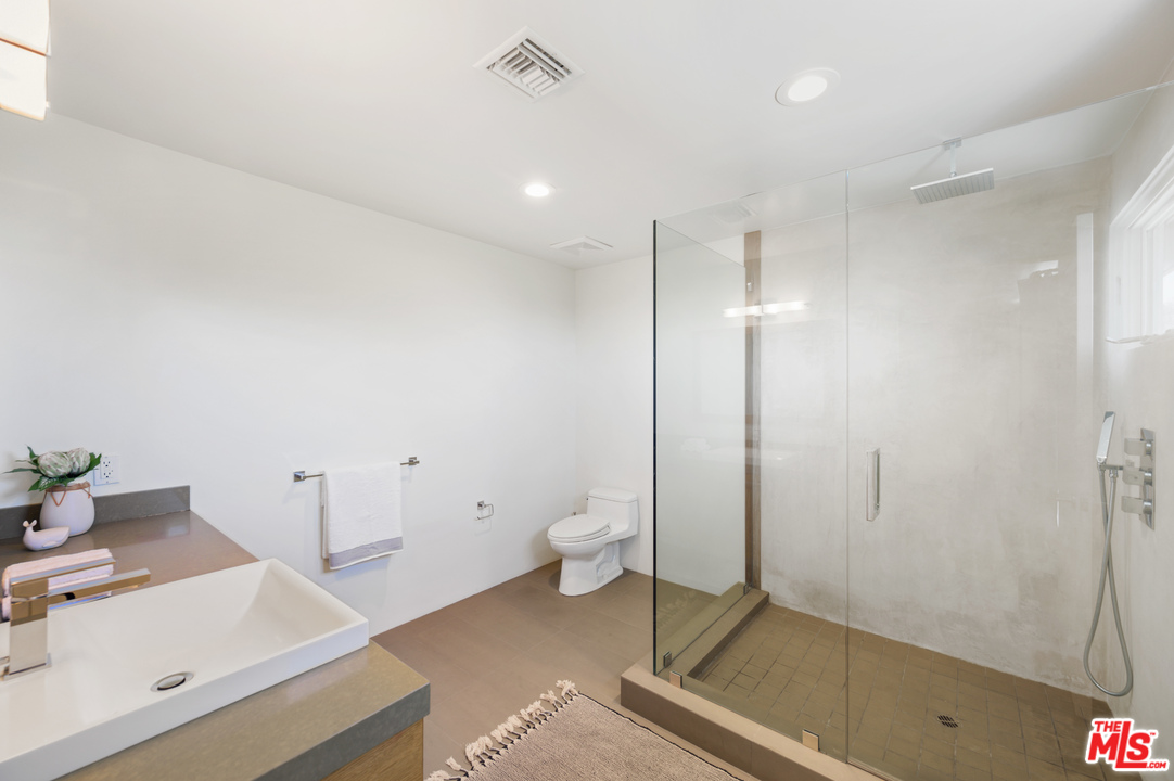 29803 Baden Place Malibu, CA 90265 - Photo 14 of 23