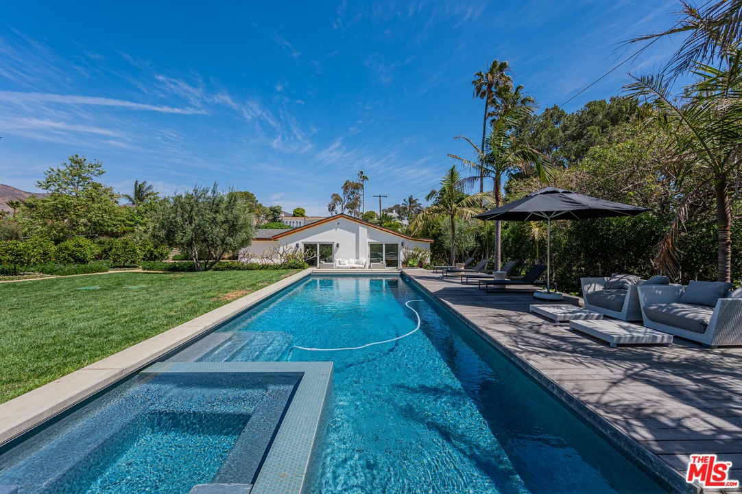 29803 Baden Place Malibu, CA 90265 - Photo 19 of 23