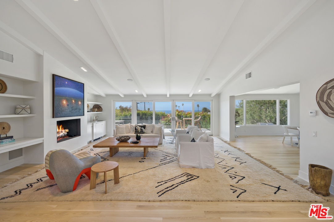 29803 Baden Place Malibu, CA 90265 - Photo 5 of 23