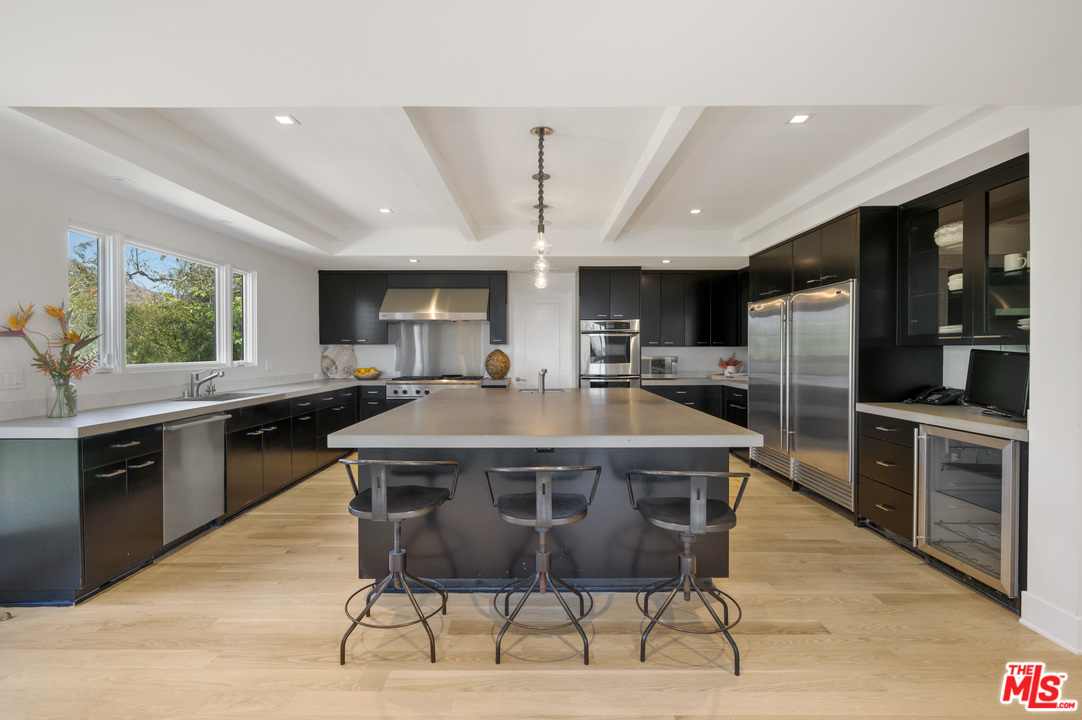 29803 Baden Place Malibu, CA 90265 - Photo 8 of 23