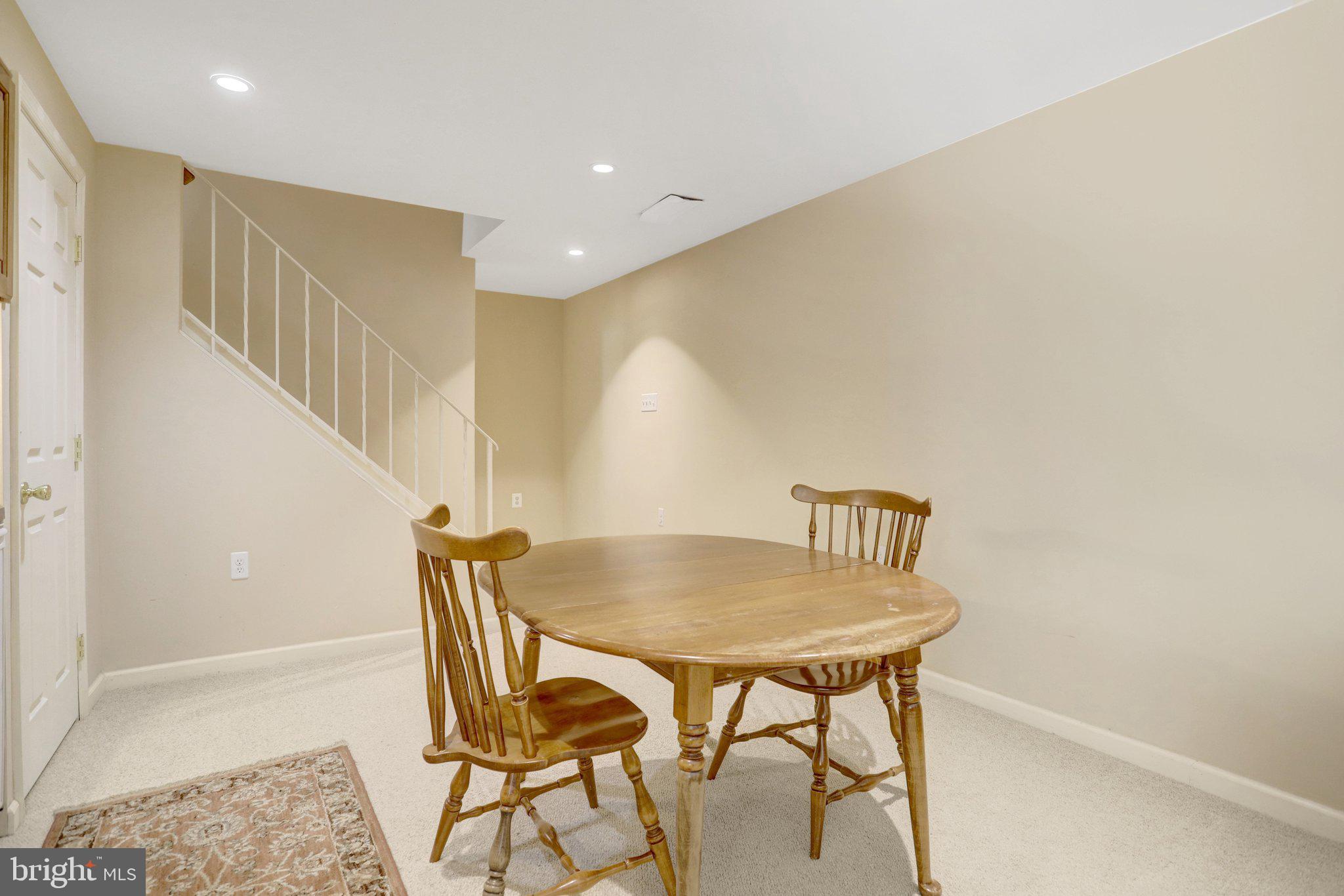 8723 Cuttermill Place Springfield, VA 22153 - Photo 35 of 53 Gallery Image 35