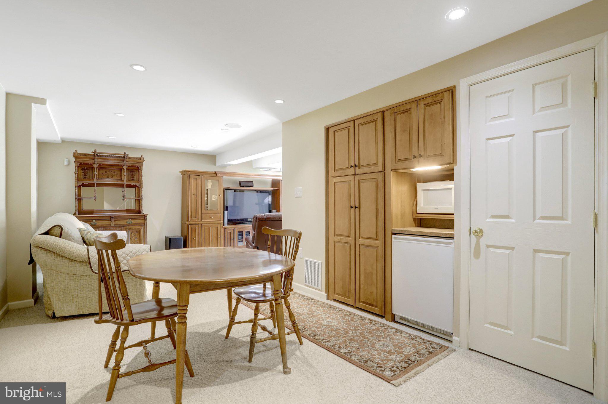 8723 Cuttermill Place Springfield, VA 22153 - Photo 36 of 53 Gallery Image 36