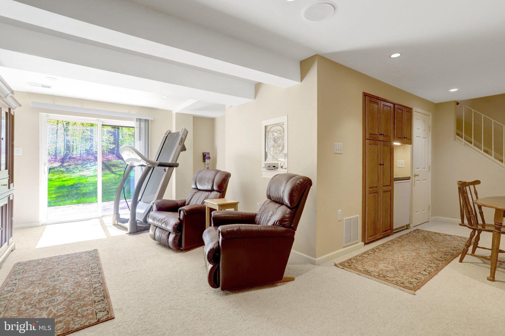 8723 Cuttermill Place Springfield, VA 22153 - Photo 38 of 53 Gallery Image 38