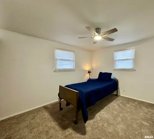 $129,900 | 443 Rusche Street, Creve Coeur, IL 61610