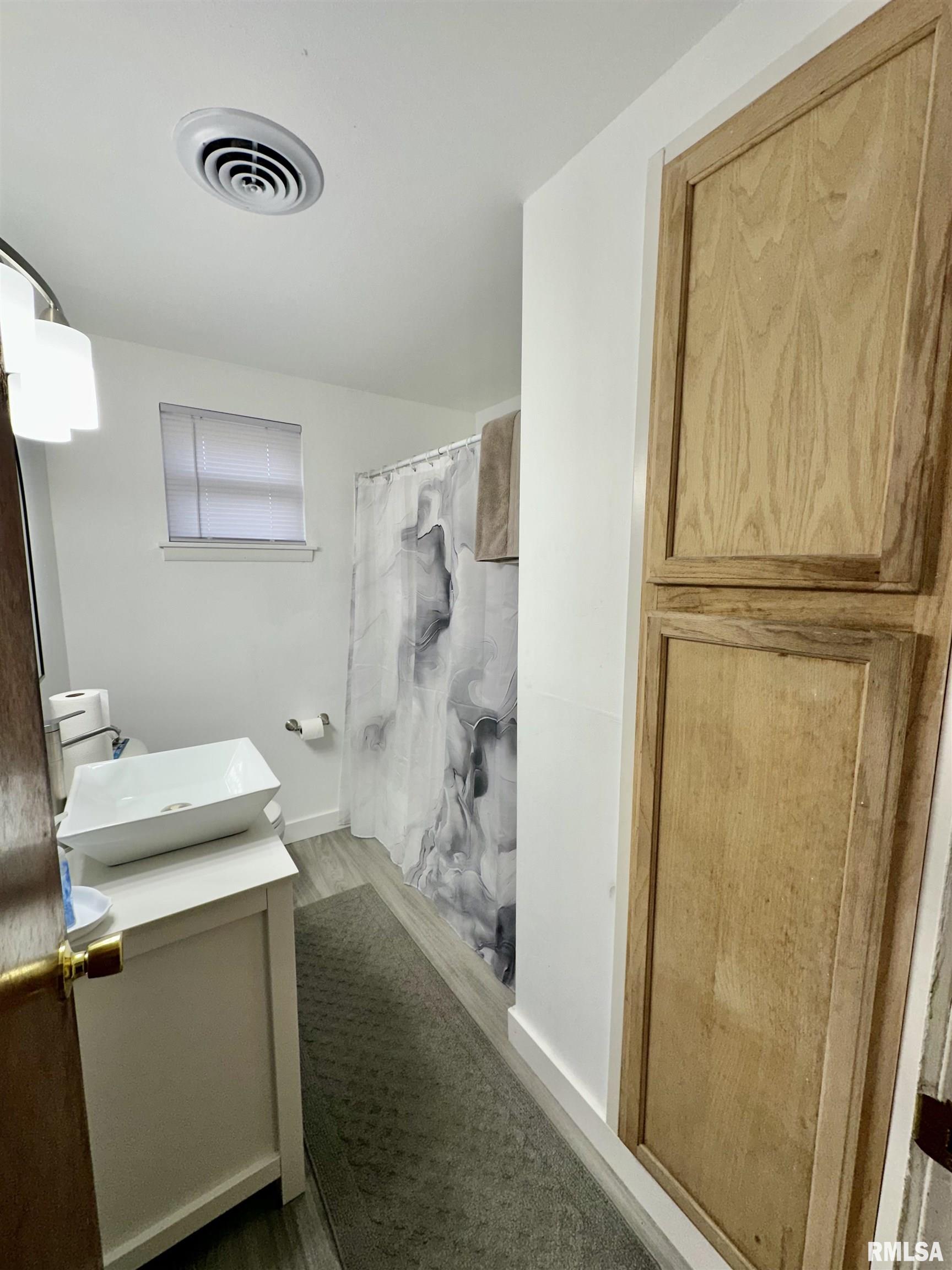 443 Rusche Street Creve Coeur, IL 61610 - Photo 22 of 40