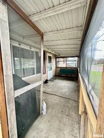 $129,900 | 443 Rusche Street, Creve Coeur, IL 61610