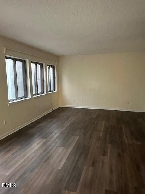 607 Dylan Court Raleigh, NC 27606 - Photo 6 of 12 607 Dylan 5