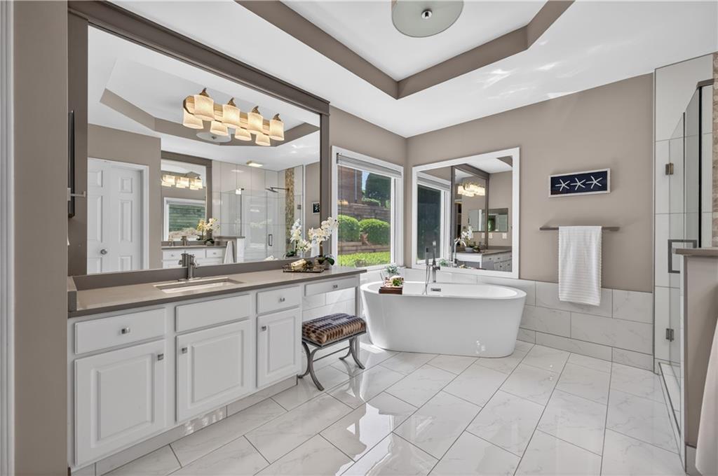 6650 River Crest Point Suwanee, GA 30024 - Photo 15 of 42