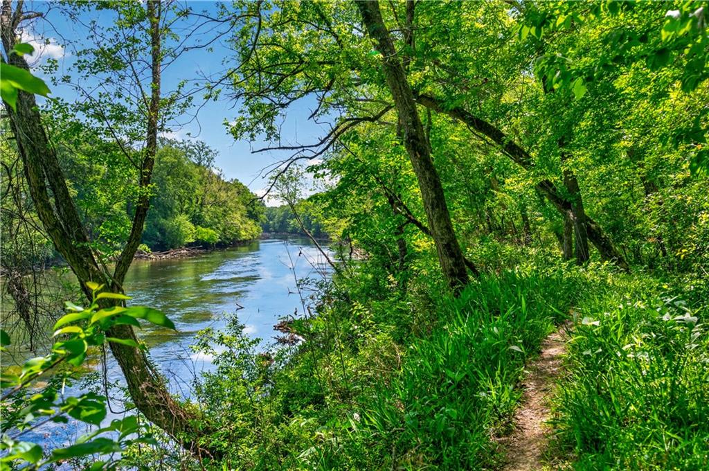 6650 River Crest Point Suwanee, GA 30024 - Photo 3 of 42