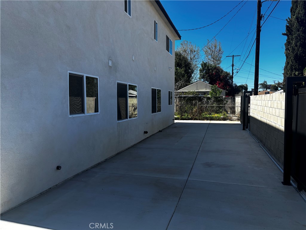 19943 Covello Street Winnetka, CA 91306 - Photo 4 of 4