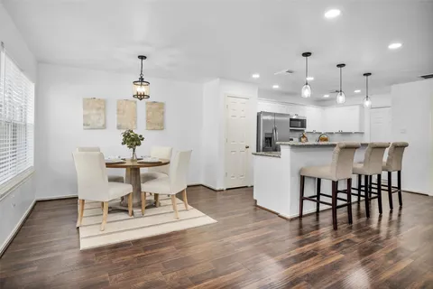 $320,000 | 35 Marble Rock Place, The Woodlands, TX 77382