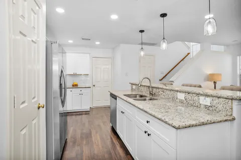 $320,000 | 35 Marble Rock Place, The Woodlands, TX 77382