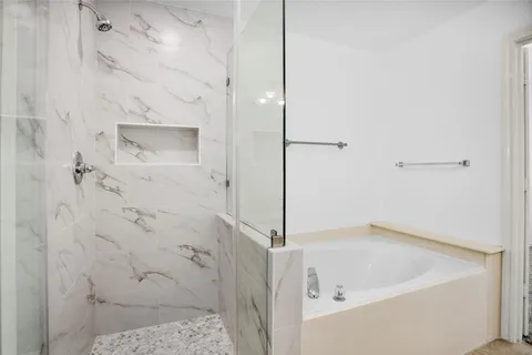 $320,000 | 35 Marble Rock Place, The Woodlands, TX 77382