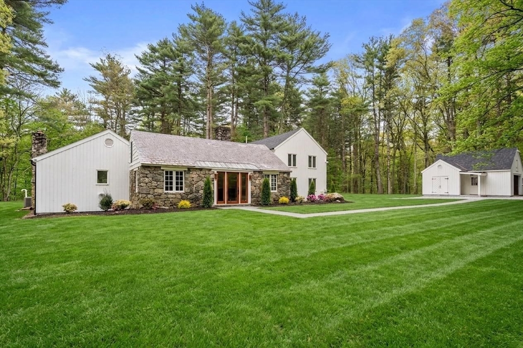 82 Maynard Road Sudbury, MA 01776 - Photo 3 of 42