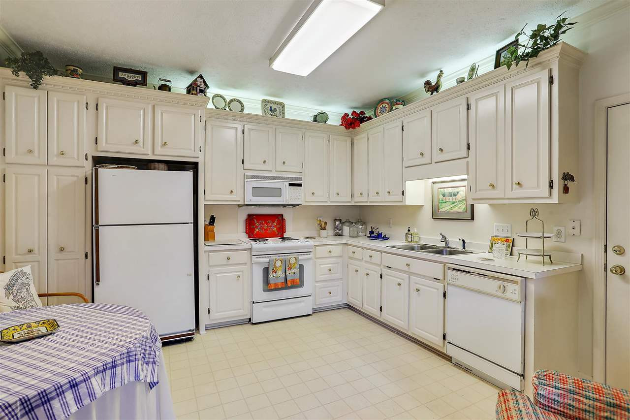 127 Springtree Drive Brandon, MS 39042 - Photo 15 of 35 Photo 16