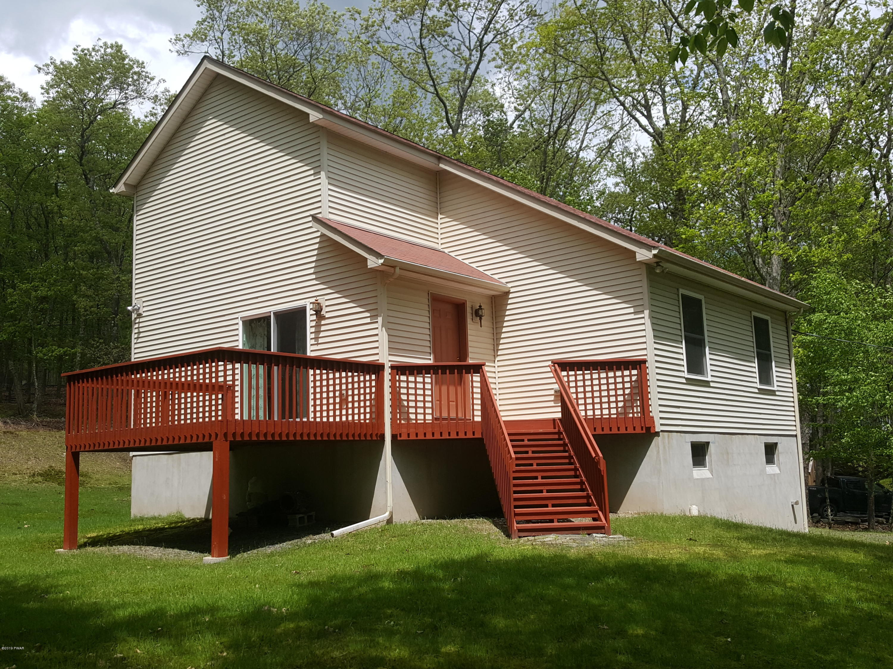 237 Forest Ridge Drive Hawley, PA 18428 - Photo 1 of 58 Front & Side