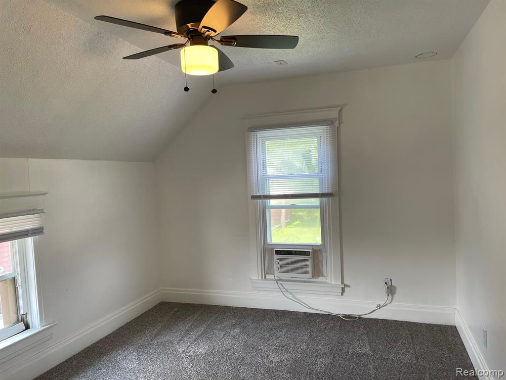 7562 Miller Road Swartz Creek, MI 48473 - Photo 5 of 8