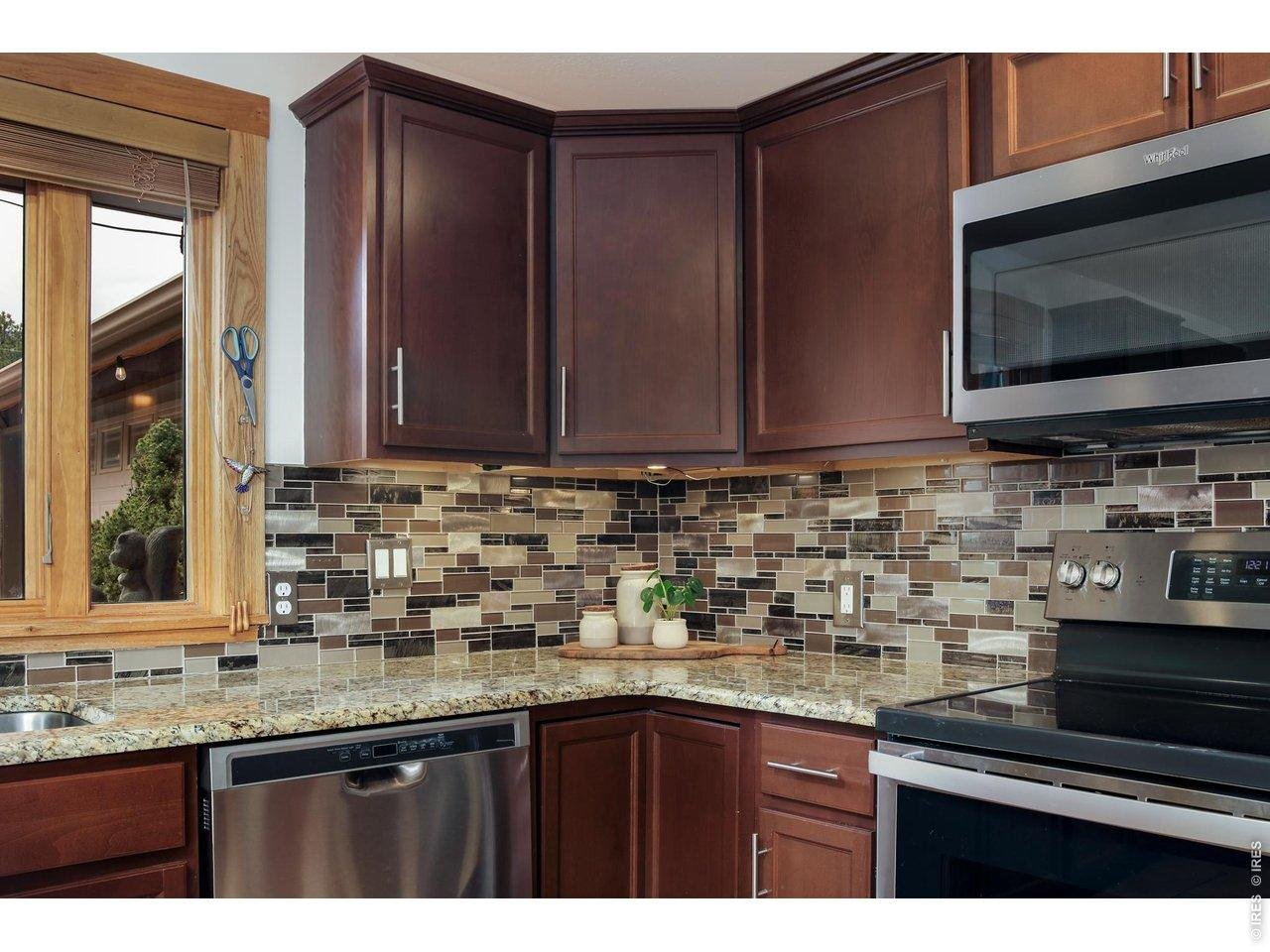 655 Kiowa Road Lyons, CO 80540 - Photo 8 of 50