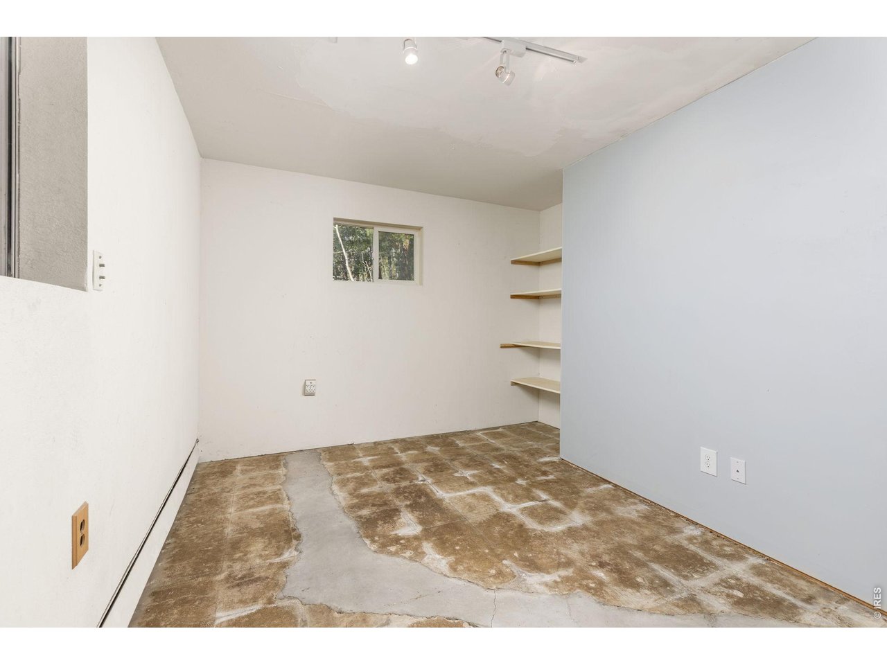 414 Upper Travis Gulch Road Black Hawk, CO 80422 - Photo 27 of 50 view of a room