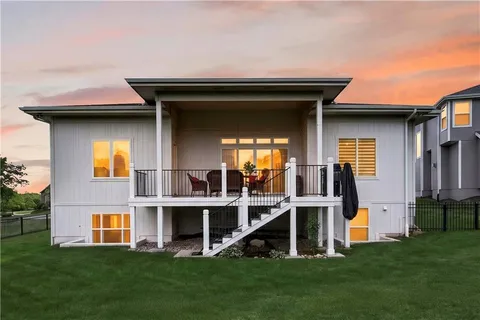 $750,000 | 12000 West 184th Street, Overland Park, KS 66013