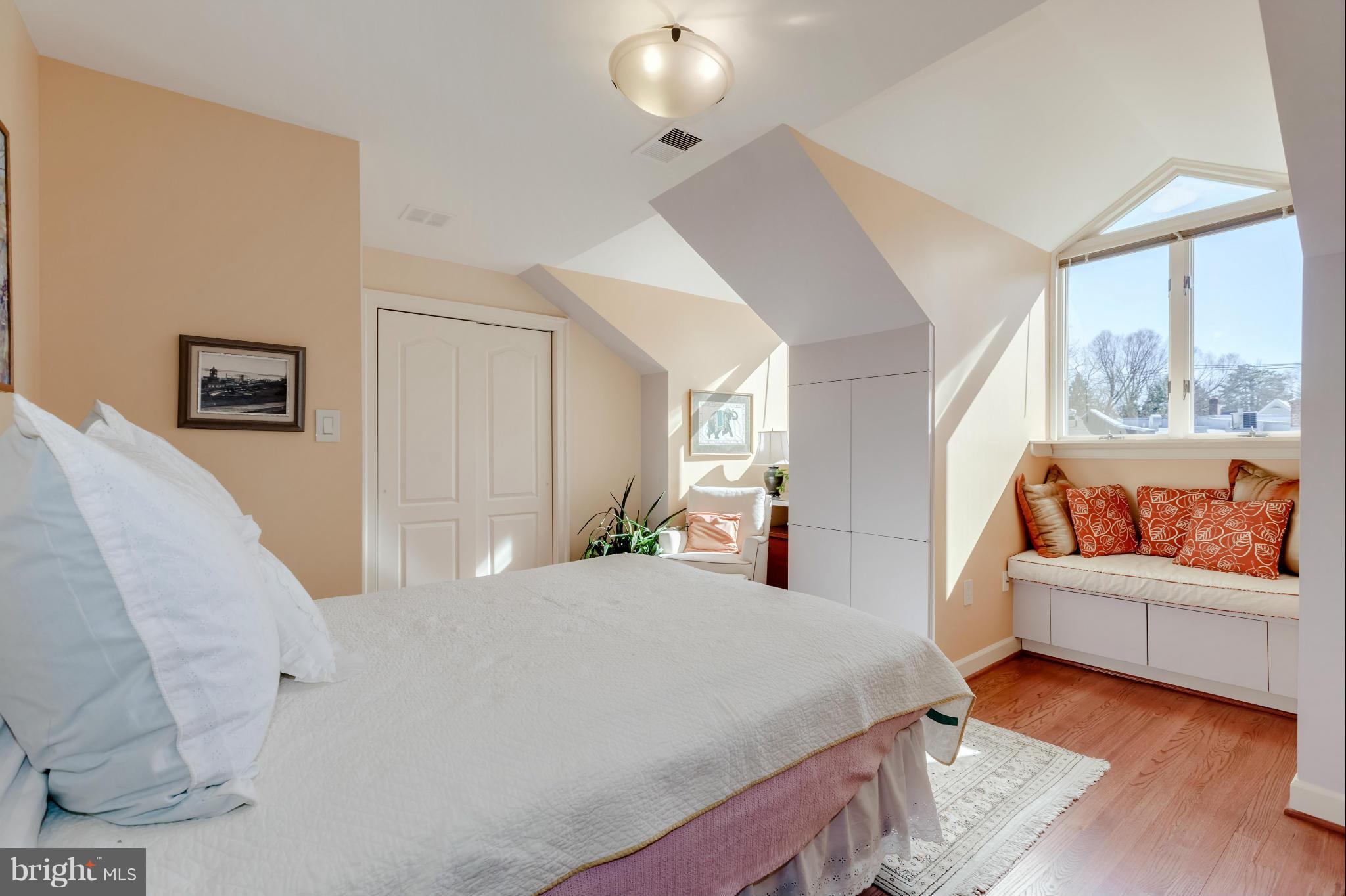3728 Military Road Northwest Washington, DC 20015 - Photo 17 of 23 Bedroom