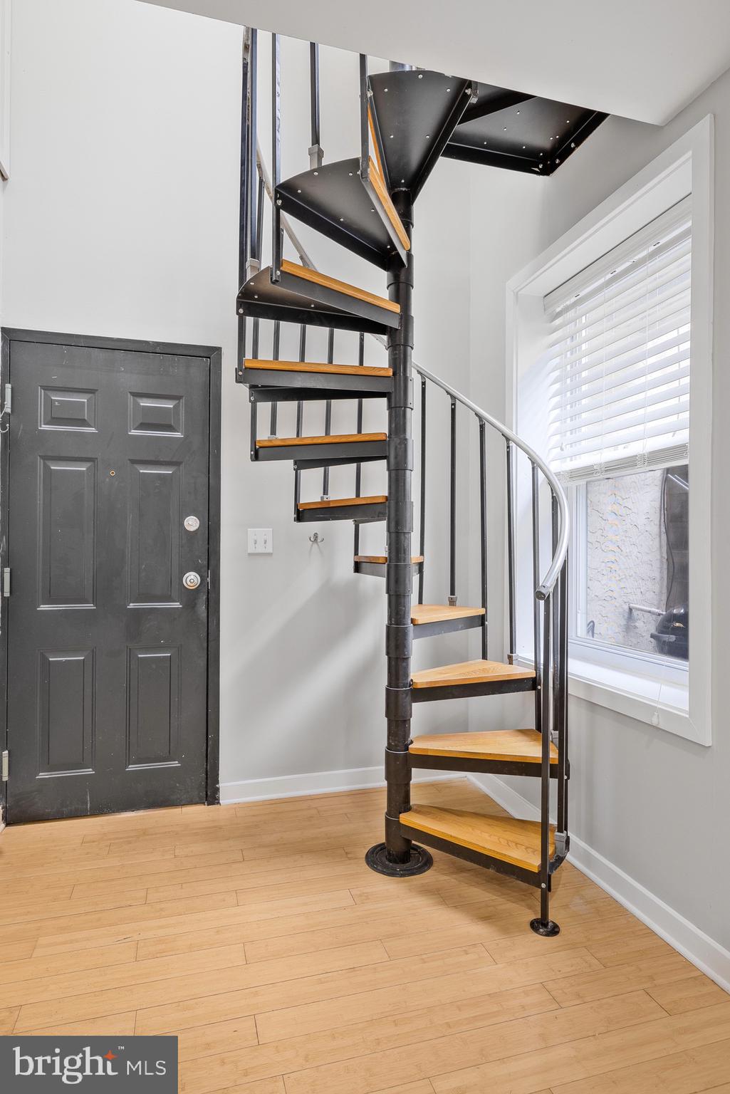 1516 Catharine Street, Unit 2 Philadelphia, PA 19146 - Photo 4 of 31 a view of entryway