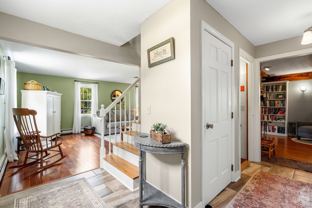 19 Old Bridge Road Hanover, MA 02339 - Photo 3 of 23