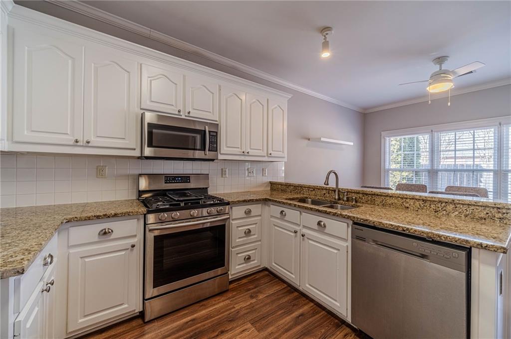 2147 Stockton Walk Way Snellville, GA 30078 - Photo 11 of 37