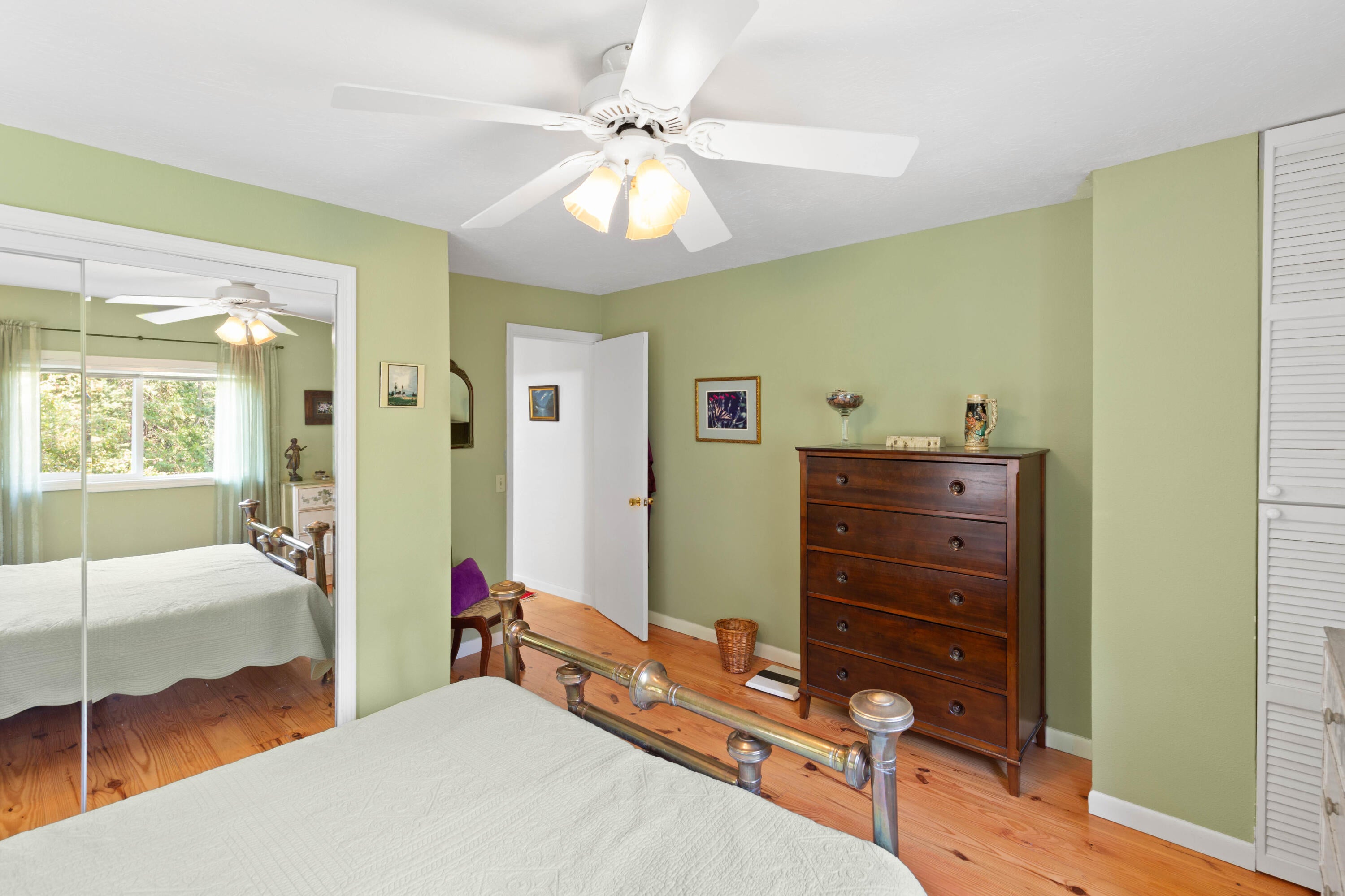 3808 Andrews Road Medford, OR 97501 - Photo 20 of 32 Main Bedroom_ 2_CU9A6213