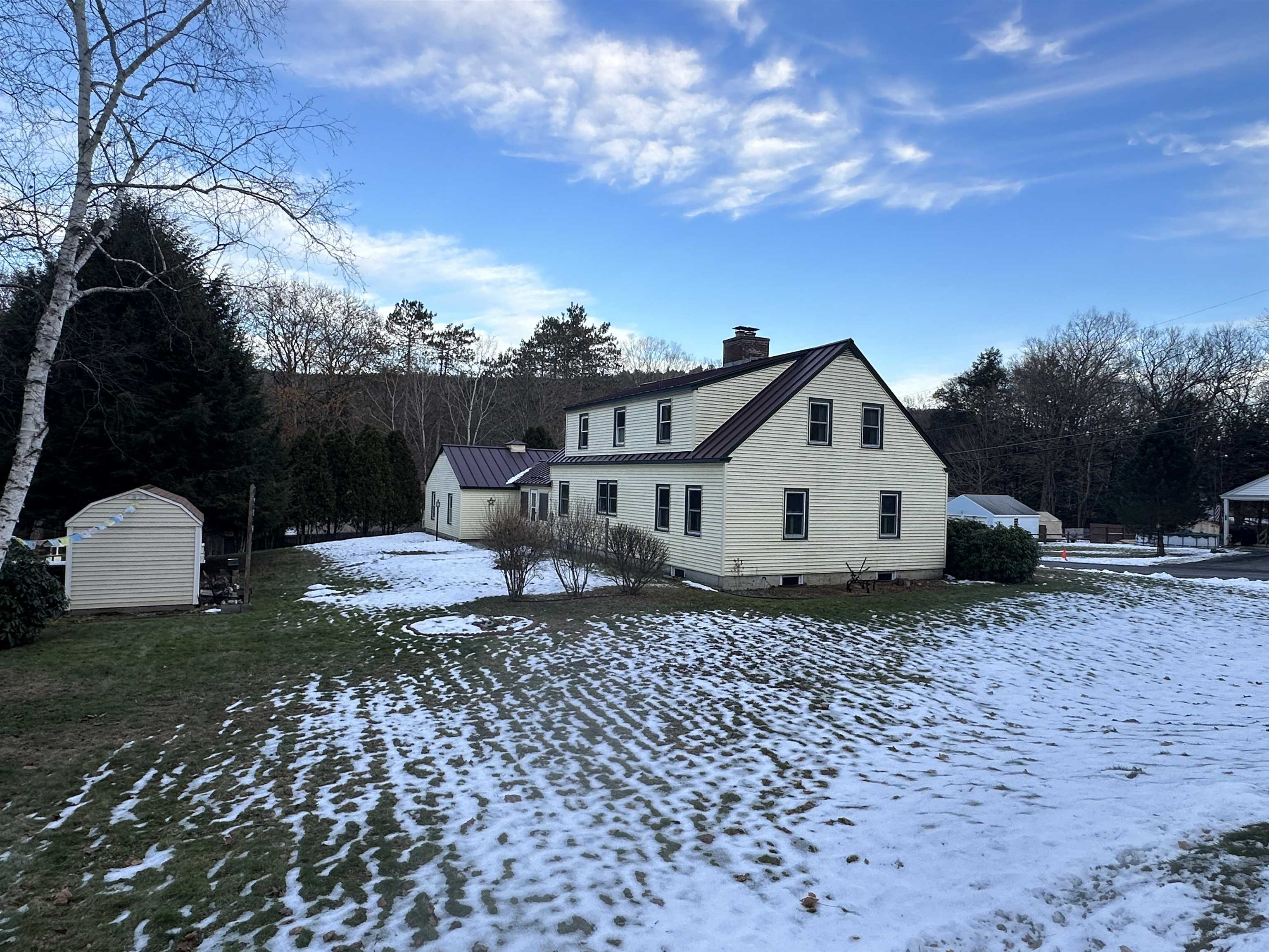 26 Johnston Road Springfield, VT 05156 - Photo 2 of 30