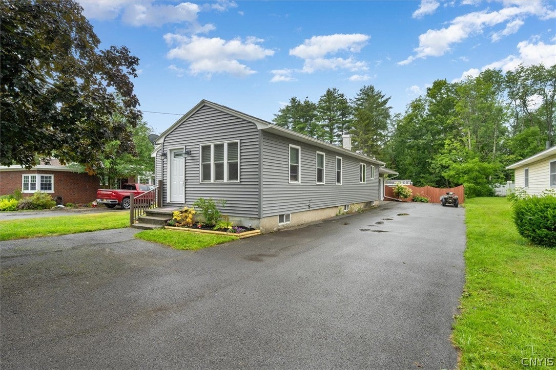8151 Turin Road Rome, NY 13440 - Photo 4 of 49 Gallery Image 4