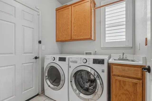 $524,950 | 208 Rector Lane, Modesto, CA 95357