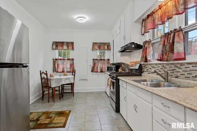 $142,500 | 121 City Place, Jacksonville, IL 62650