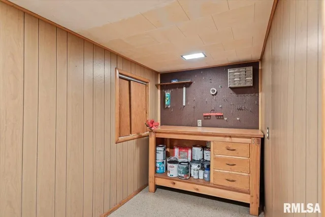 $142,500 | 121 City Place, Jacksonville, IL 62650