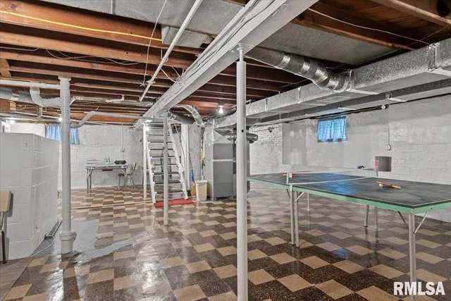 $142,500 | 121 City Place, Jacksonville, IL 62650