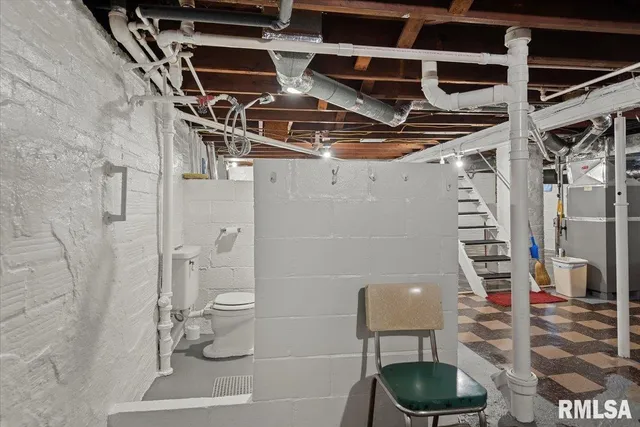 $142,500 | 121 City Place, Jacksonville, IL 62650