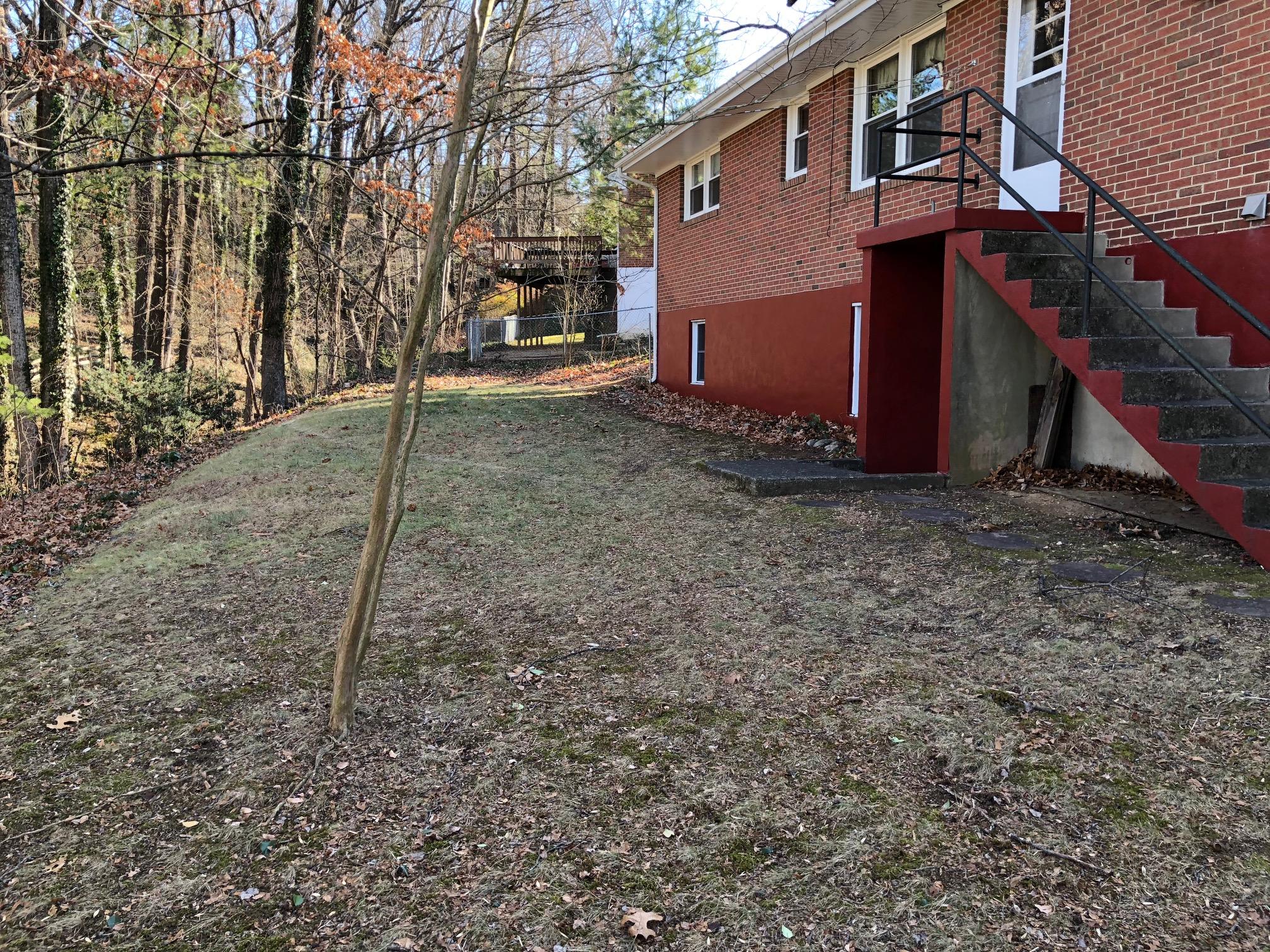 3414 Wedgewood Road Southwest Roanoke, VA 24018 - Photo 4 of 21 a view of a house with a yard