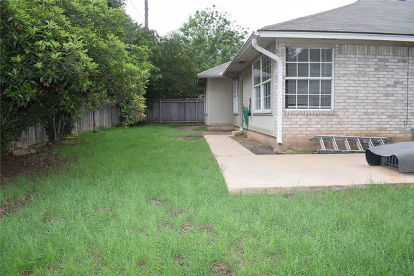 $2,600 | 3810 Newland Drive, Round Rock, TX 78681